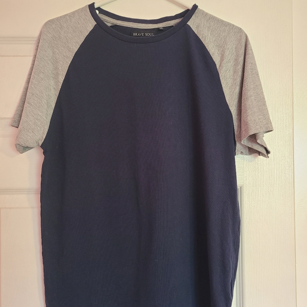 Brave Soul London baseball style T mens sz M